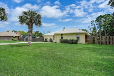 8-web-or-mls-Peggy Cir NE-008