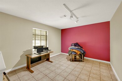 5914 Gum Grove Ln, Houston, TX 77088 - photo 3