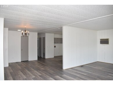 1800 Lakewood Ct unit 74, Eugene, OR 97402 - photo 4
