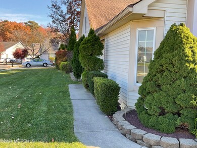 1690 Sweetbay Dr, Toms River, NJ 08755 - photo 3