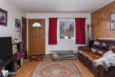 Living Room_Unit 1 0410-FULL
