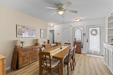 Dining Room 8A Duffers Ct.