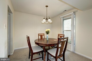 33 Canterbury Square unit 101, Alexandria, VA 22304 - photo 5