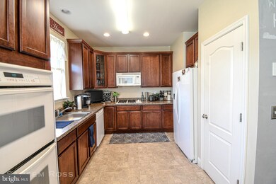 122 Mcmullen Cir, Wilmington, DE 19802 - photo 5