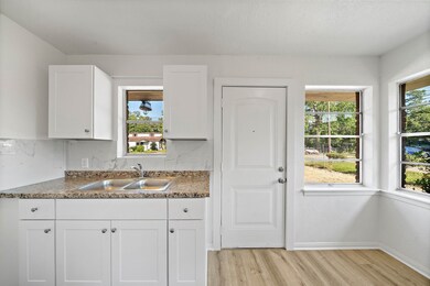 8430 Spaulding St, Houston, TX 77016 - photo 4