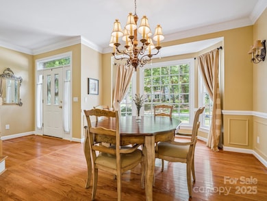 423 Shrewsbury Ln, Matthews, NC 28105 - photo 7