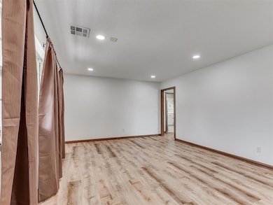 4325 NW 44th St, Oklahoma City, OK 73112 - photo 7