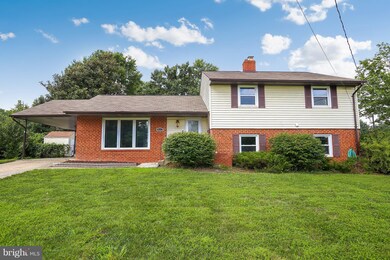 3122 Chapel View Dr, Beltsville, MD 20705 - photo 2