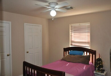 10740 Royal York Dr, Conroe, TX 77303 - photo 7