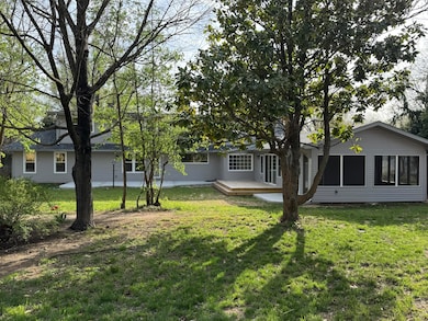 Ext Screened porch