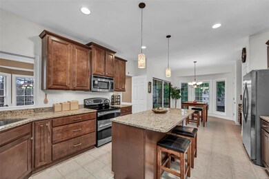 eat in kitchen