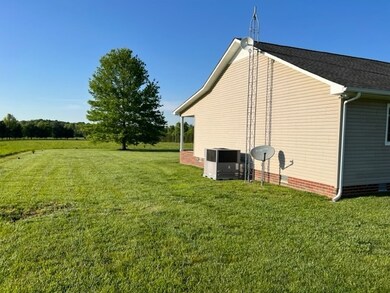 799 Old Center Church Rd, Shelbyville, TN 37160 - photo 7