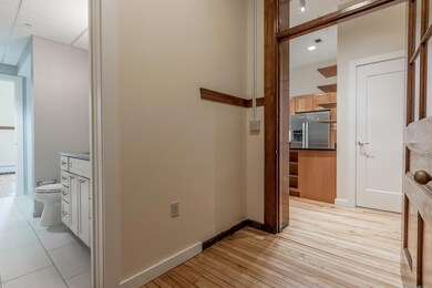 172 Falmouth St unit 107, Portland, ME 04102 - photo 5