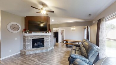 921 Wheatfield Ln, Churubusco, IN 46723 - photo 5