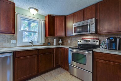 40 Forest Park Dr, Rochester, NH 03868 - photo 5