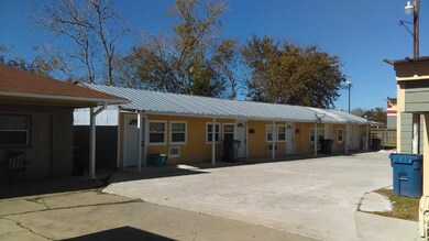 3501 Avenue I, Rosenberg, TX 77471 - photo 5