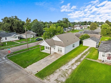 2719 Center St, Lake Charles, LA 70601 - photo 2