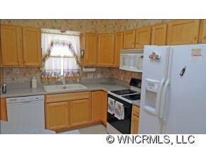 149 Blue House Rd, Hendersonville, NC 28792 - photo 4