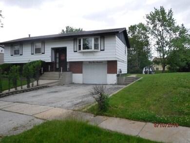 3319 Tulip Dr, Hazel Crest, IL 60429 - photo 4