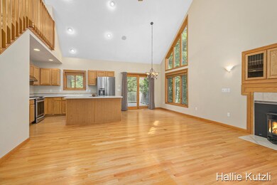 13885 Pointe Ct N, Cedar Springs, MI 49319 - photo 7