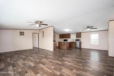 6_Living Room-1