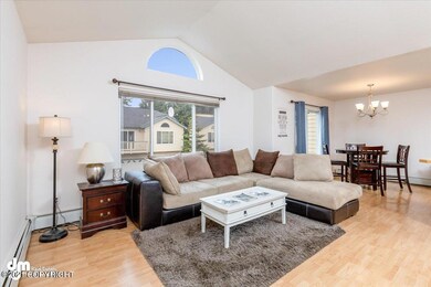 05-Living Room 20210817-DW-5646-Edit