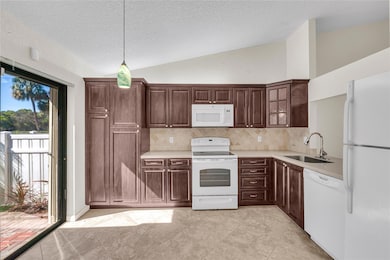 3246 Carambola Cir S, Coconut Creek, FL 33066 - photo 3