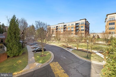 2921 Deer Hollow Way unit 209, Fairfax, VA 22031 - photo 5