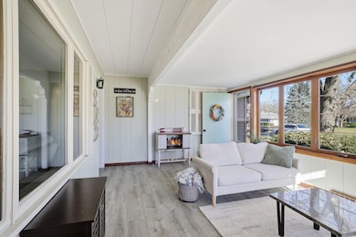 915 Parkview Ln, Mukwonago, WI 53149 - photo 6