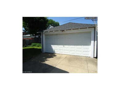 Hard to find in this price-2 car!! Roof & Air upda