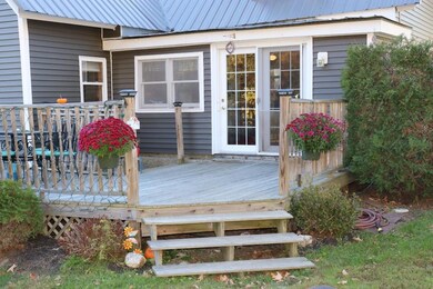 2 front deck entrance