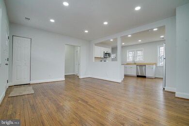 814 Glacier Ave, Capitol Heights, MD 20743 - photo 5