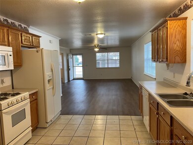 1515 S Park St, Sapulpa, OK 74066 - photo 7