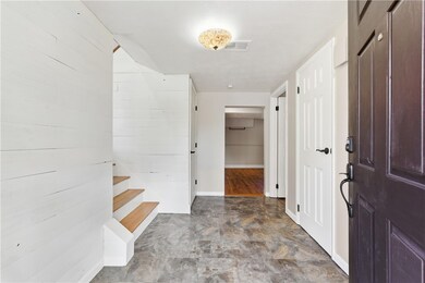 174 N Jamestown Rd, Coraopolis, PA 15108 - photo 3