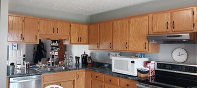 230 Christina Dr, Salvisa, KY 40372 - photo 5