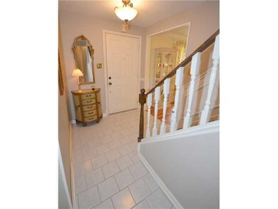 Entry/Foyer.