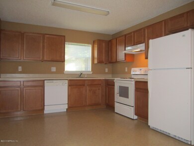 3708 Longleaf Forest Ln, Jacksonville, FL 32210 - photo 2