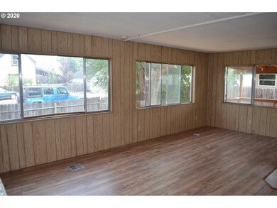 748 S Bridge St, Prairie City, OR 97869 - photo 3