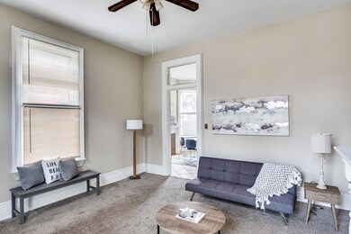 115 E 15th-03825