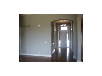 9726 Carbondale St, Lenexa, KS 66227 - photo 5