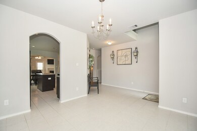 5171 Arbor Cove Ct, Alvin, TX 77511 - photo 3