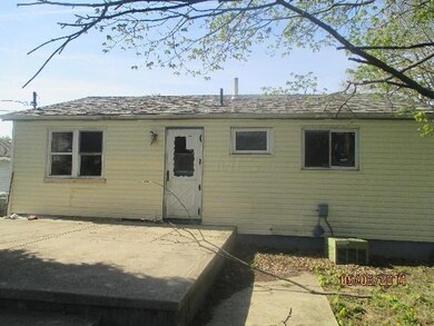 1842 Brimfield Rd, Columbus, OH 43229 - photo 2