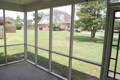 Screen porch