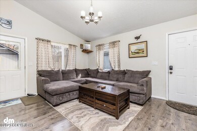 04-Living Room-DW-8814