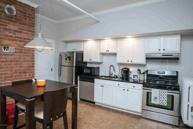 64 Ludlow St unit 103, Saratoga Springs, NY 12866 - photo 5