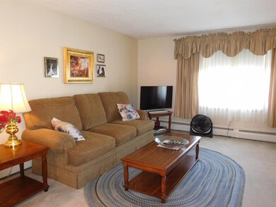 10 Jonathan Ln, Manchester, NH 03104 - photo 2