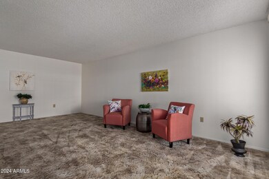 10549 W Palmeras Dr, Sun City, AZ 85373 - photo 3