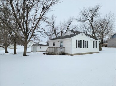 Exterior Front_Large Lot