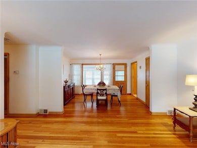 22261 Chardon Rd, Euclid, OH 44117 - photo 7