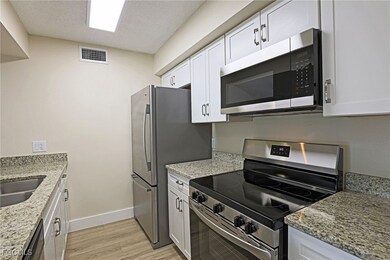 5331 Summerlin Rd unit 3114, Fort Myers, FL 33919 - photo 7